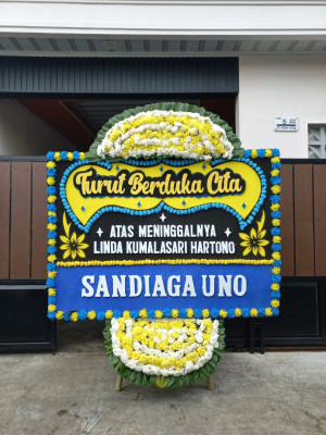 Papan Bunga Duka di Woloan Tiga